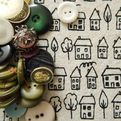 There's something about buttons... <3