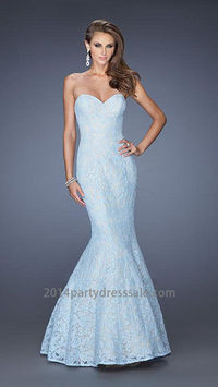Blue lace Strapless Long Prom Dresses Sale

Glamorous lace mermaid gown with a nude underlay. The dress has a strapless sweetheart neckline and fitted silhouette. Back zipper closure.